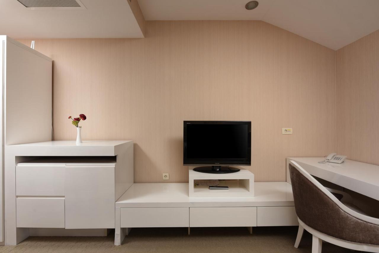 Family Hotel Zane Pag Town Kültér fotó