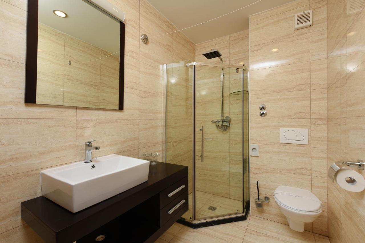 Family Hotel Zane Pag Town Kültér fotó
