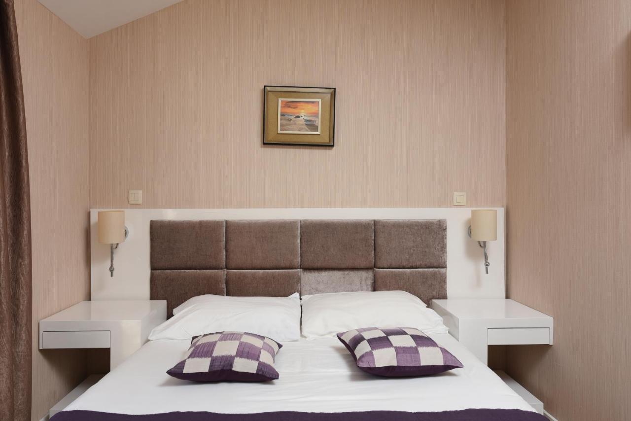 Family Hotel Zane Pag Town Kültér fotó