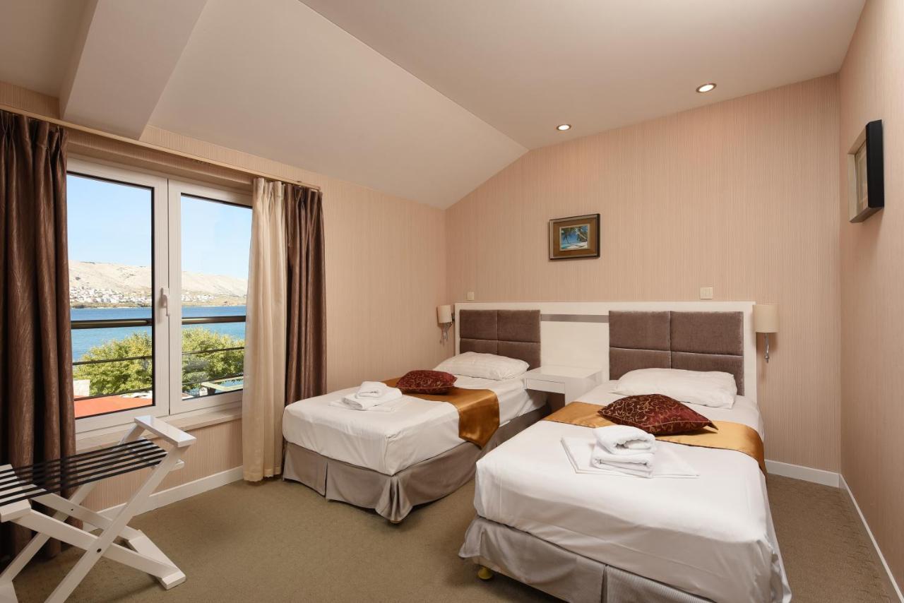 Family Hotel Zane Pag Town Kültér fotó