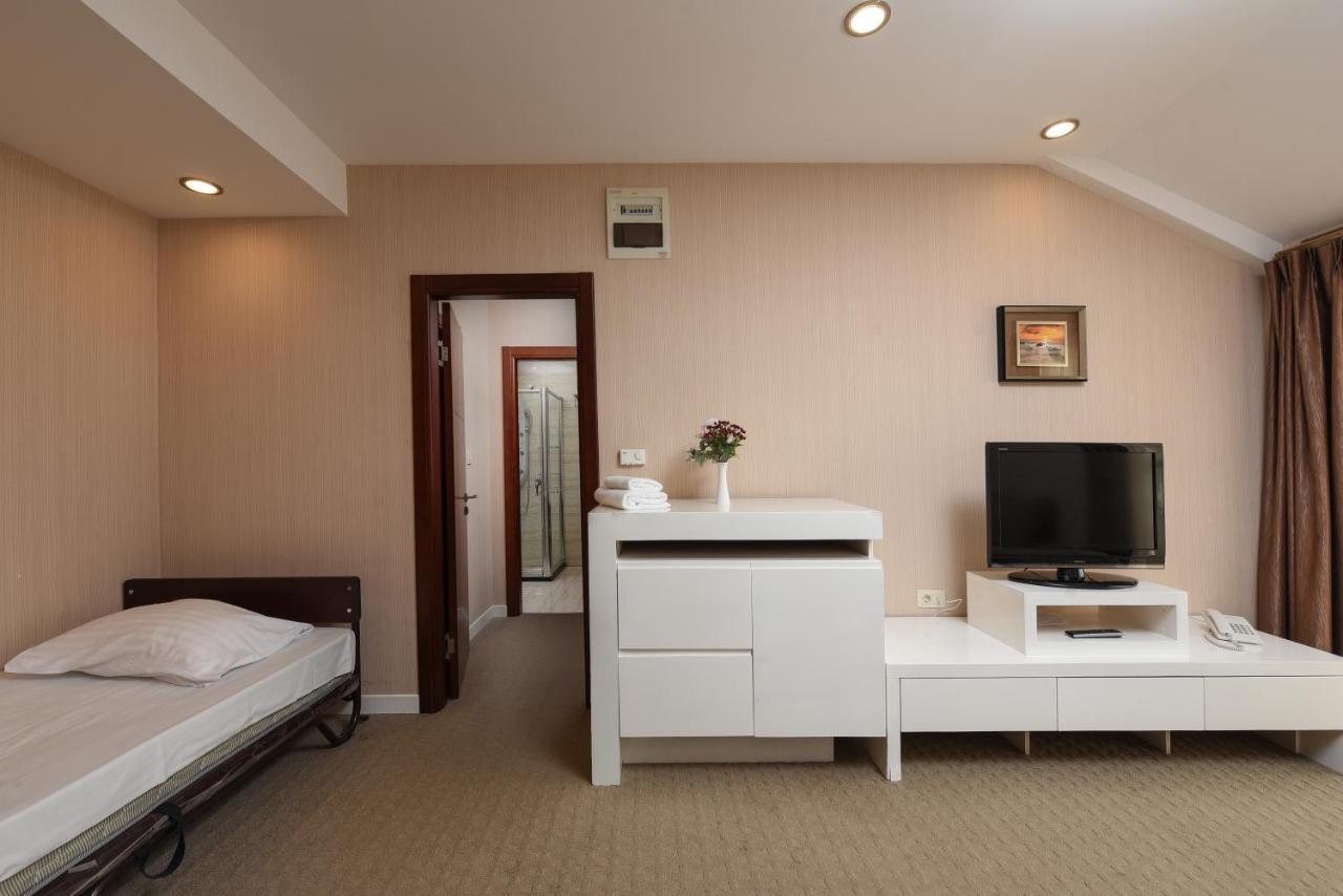 Family Hotel Zane Pag Town Kültér fotó