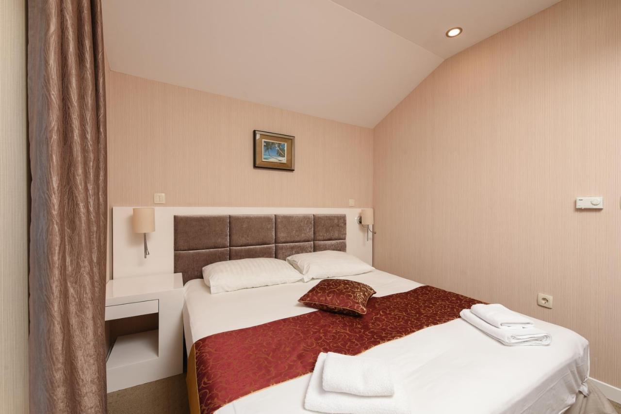 Family Hotel Zane Pag Town Kültér fotó